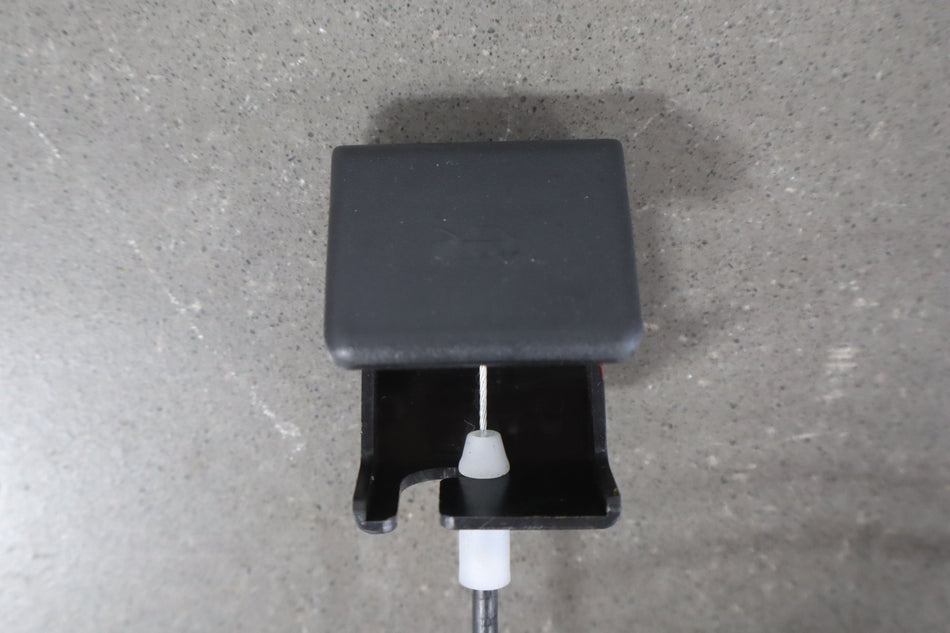 2018 Fiat 124 Spider- Hood Latch