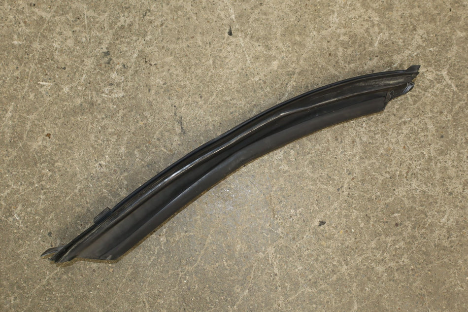 03-06 Chevy SSR RH Right Passenger Door WeatherStripping Seal W/Window Roof Seal