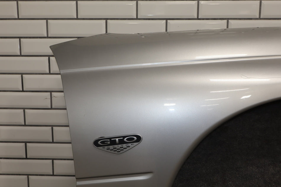 2006 Pontiac GTO Right Fender Quicksliver 13