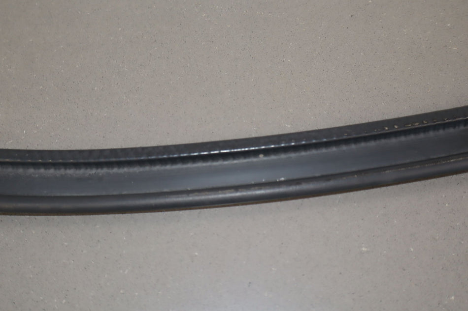 03-09 Hummer H2 Passenger Right Rear Door To Body Weather Stripping Gasket Seal