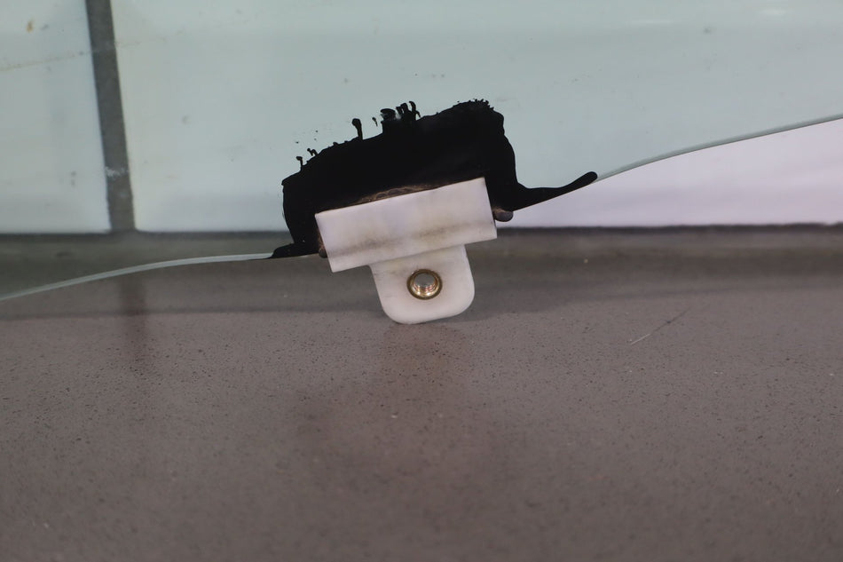 Right Front Door Window, 1996, Toyota, Previa