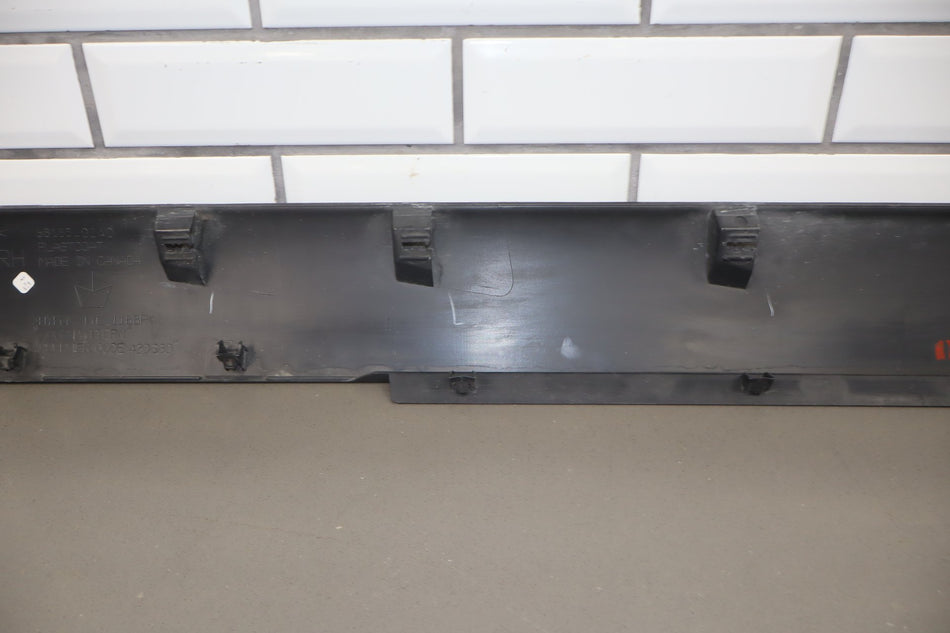 2016 Dodge Challenger Scat Pack Shaker Right Rocker Molding Go Mango Go Mango