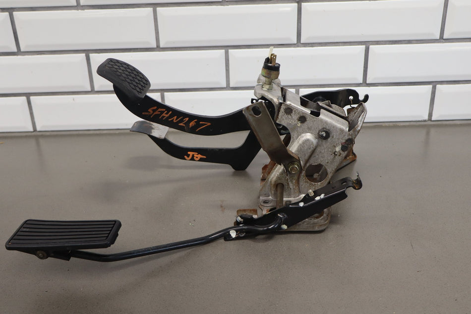 1985 Honda Prelude Pedal Assembly OEM