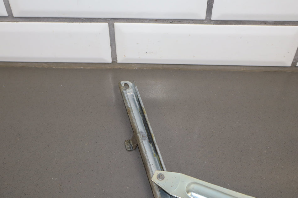 1988 Toyota Corolla GTS Coupe Right Front Door Regulator OEM