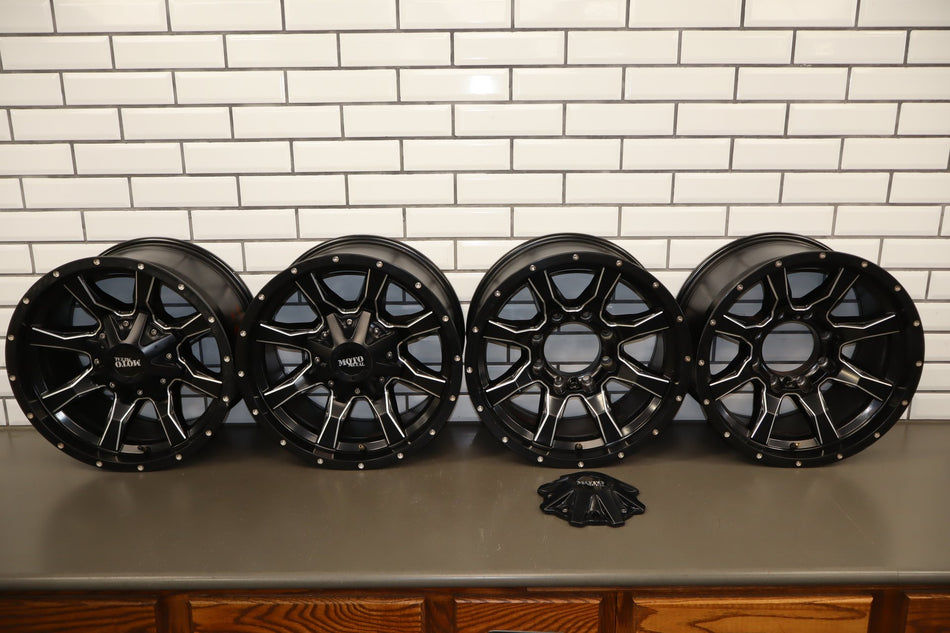 1999-2007 Chevy Silverado 17x9 Moto Metal MO970 Wheel Set of 4