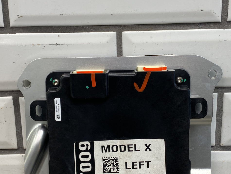 2016 Tesla Model X Left Door Control Module OEM