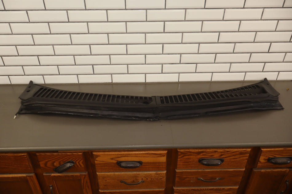 2002 Ford F-350 Super Duty- Cowl Vent Panel