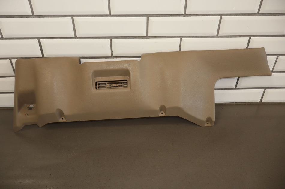 95-98 Chevy GMC OBS GMT400 Knee Pad Panel Neutral 52D 15739993