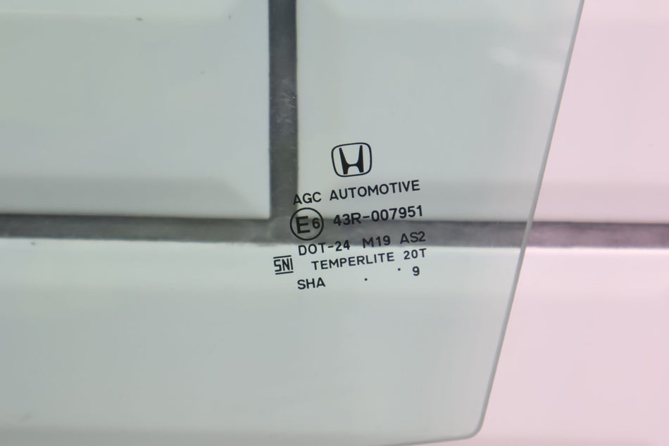 2019 Honda Civic- REAR DOOR GLASS/WINDOW