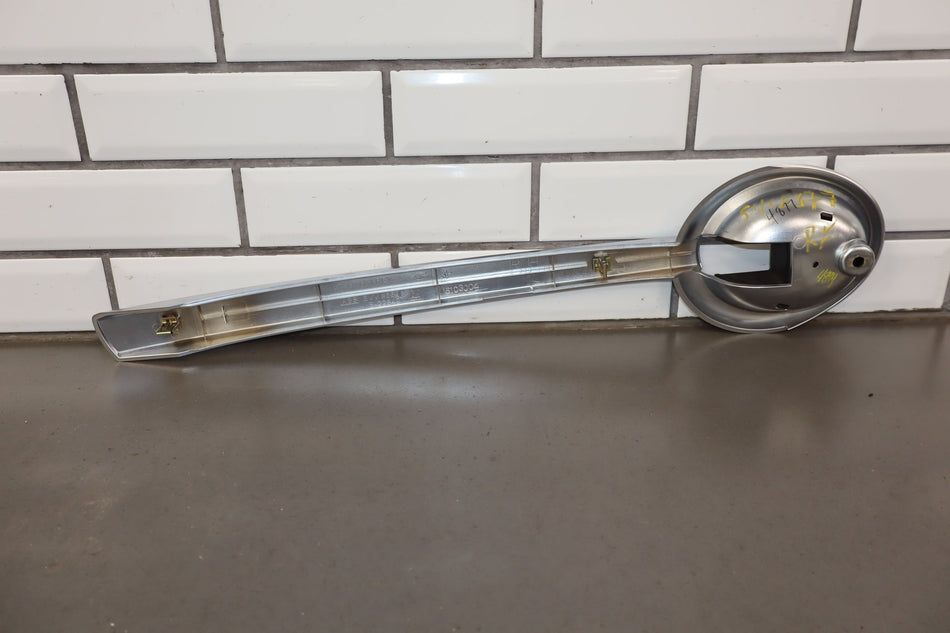 2003-2006 Chevrolet SSR Front Right INSIDE DOOR HANDLE Satin Silver Trim