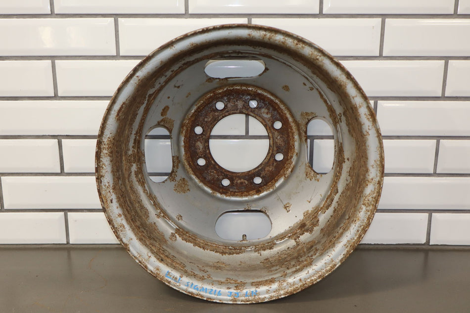 2001 GMC Sierra 3500 Wheel OEM