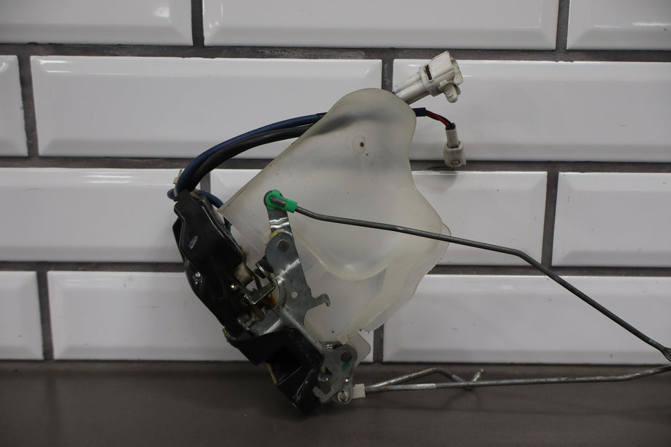 1997 Lexus LX450 Right Front Door Latch