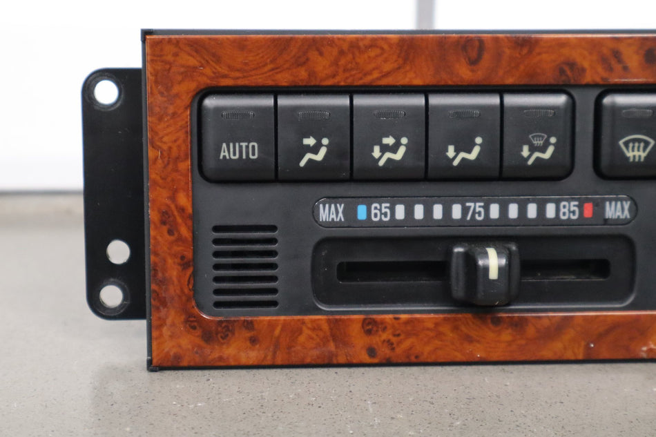 1998-2002 Isuzu Trooper Climate Control OEM