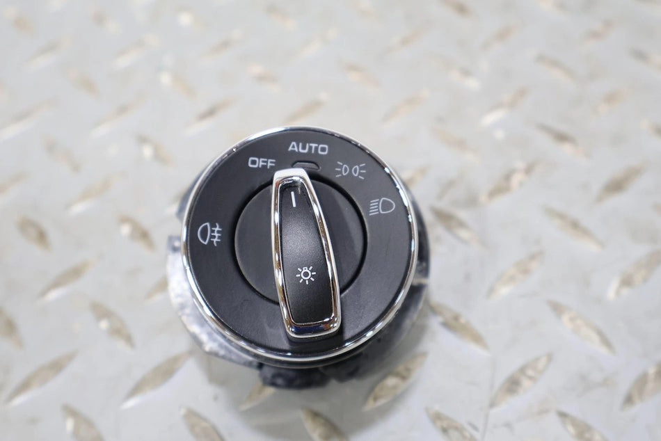 17-24 Porsche 718 Cayman Boxster Headlight Switch