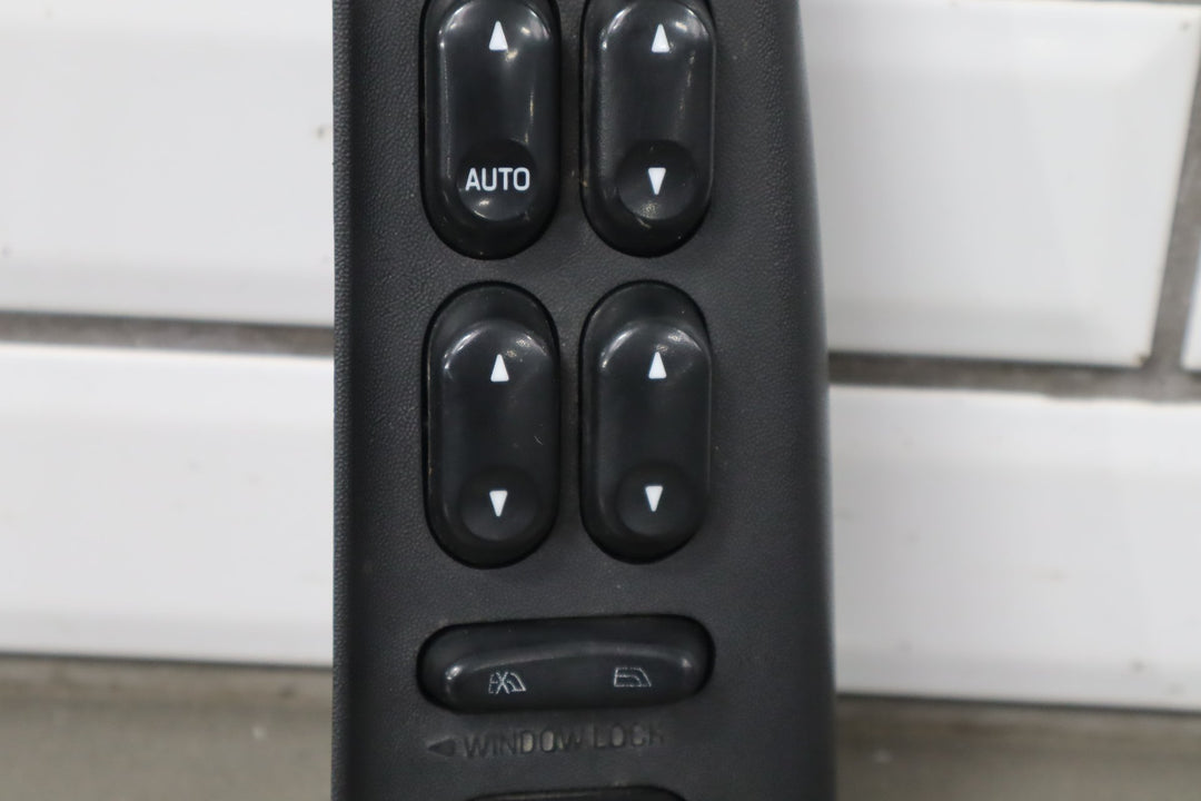 47331164