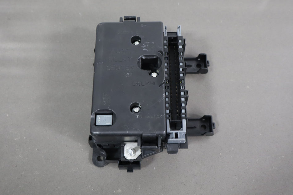 2003-2006 Chevrolet SSR Interior Cabin Fuse Box
