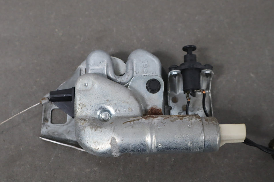 1984-1996 Chevrolet Corvette C4 Coupe Lid Latch