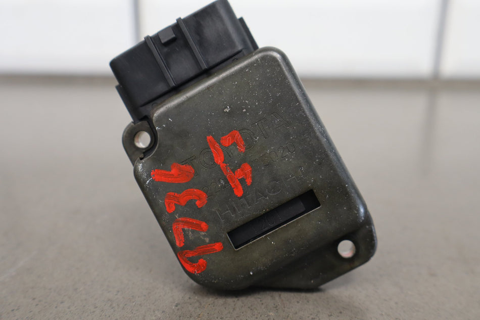 1998-2005 Lexus LX470 Air Flow Meter 2220475020 OEM