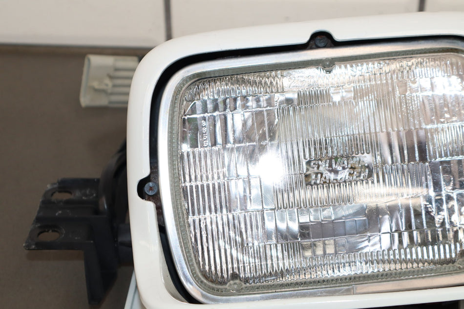 1990-1996 Chevrolet Corvette C4 Right Headlamp W/ Motor Artic White