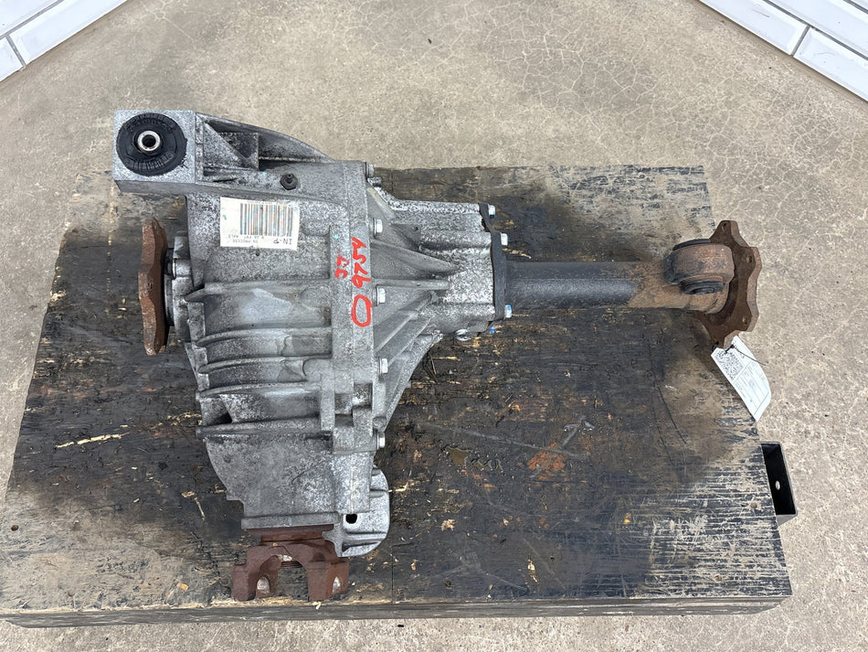 03-06 Hummer H2 4X4 Front Axle Differential Carrier 4.10 Assembly 25819234
