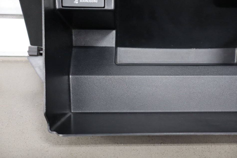 2005 Chevrolet Corvette C6- Glove Box