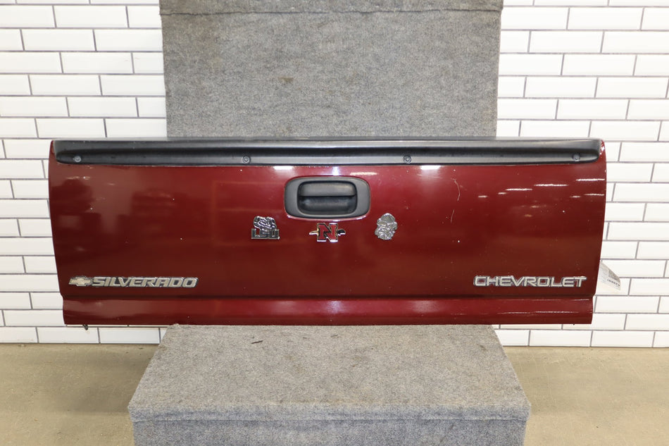 99-07 Chevrolet Silverado Tailgate Dark Carmine Red 51