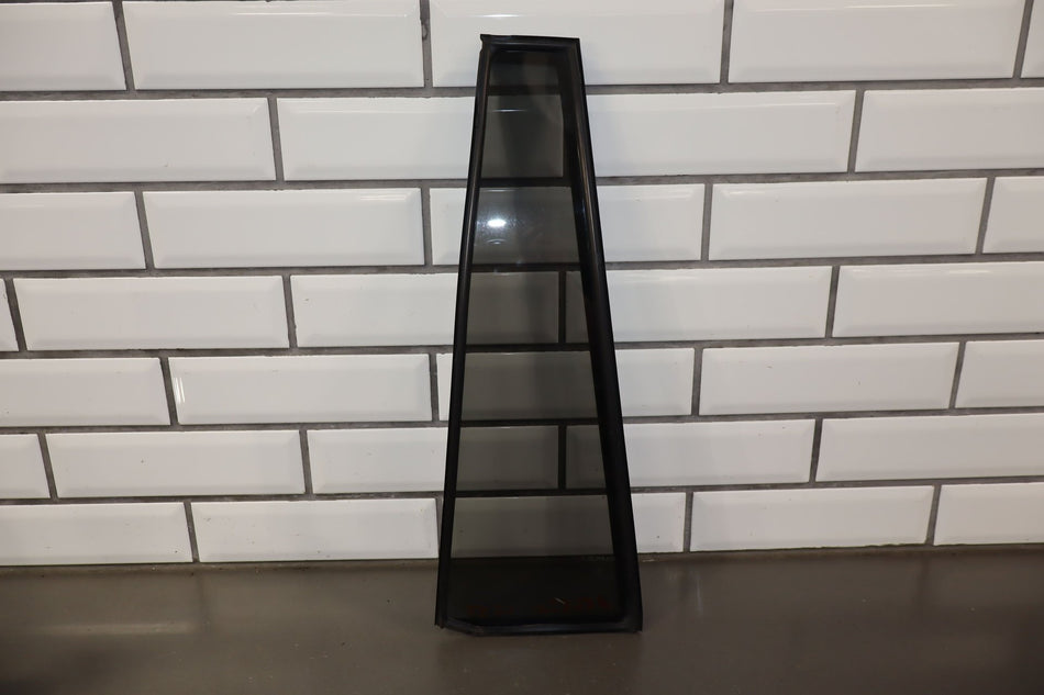2005 Lexus GX470- REAR VENT GLASS/WINDOW