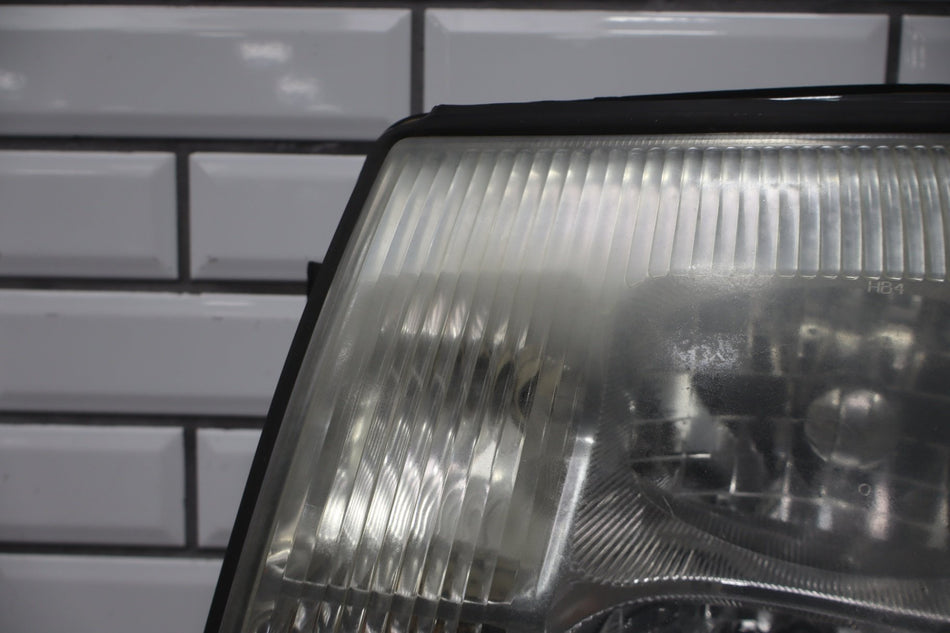2002 Cadillac Escalade Luxury Left Headlamp 15181851