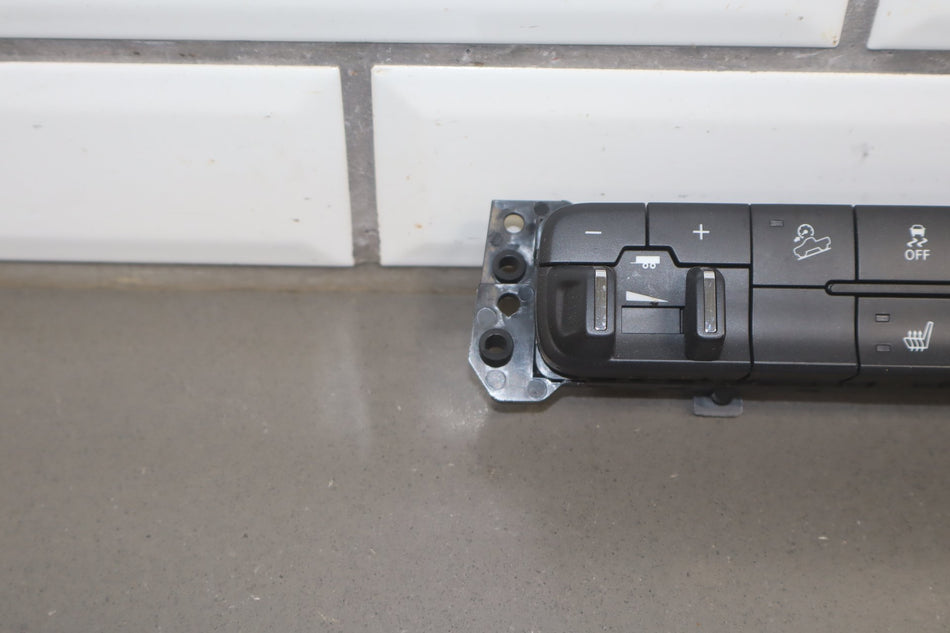 2017-2018 Ram 2500 Power Wagon Dash Mounted Switch Panel 68273273AA OEM