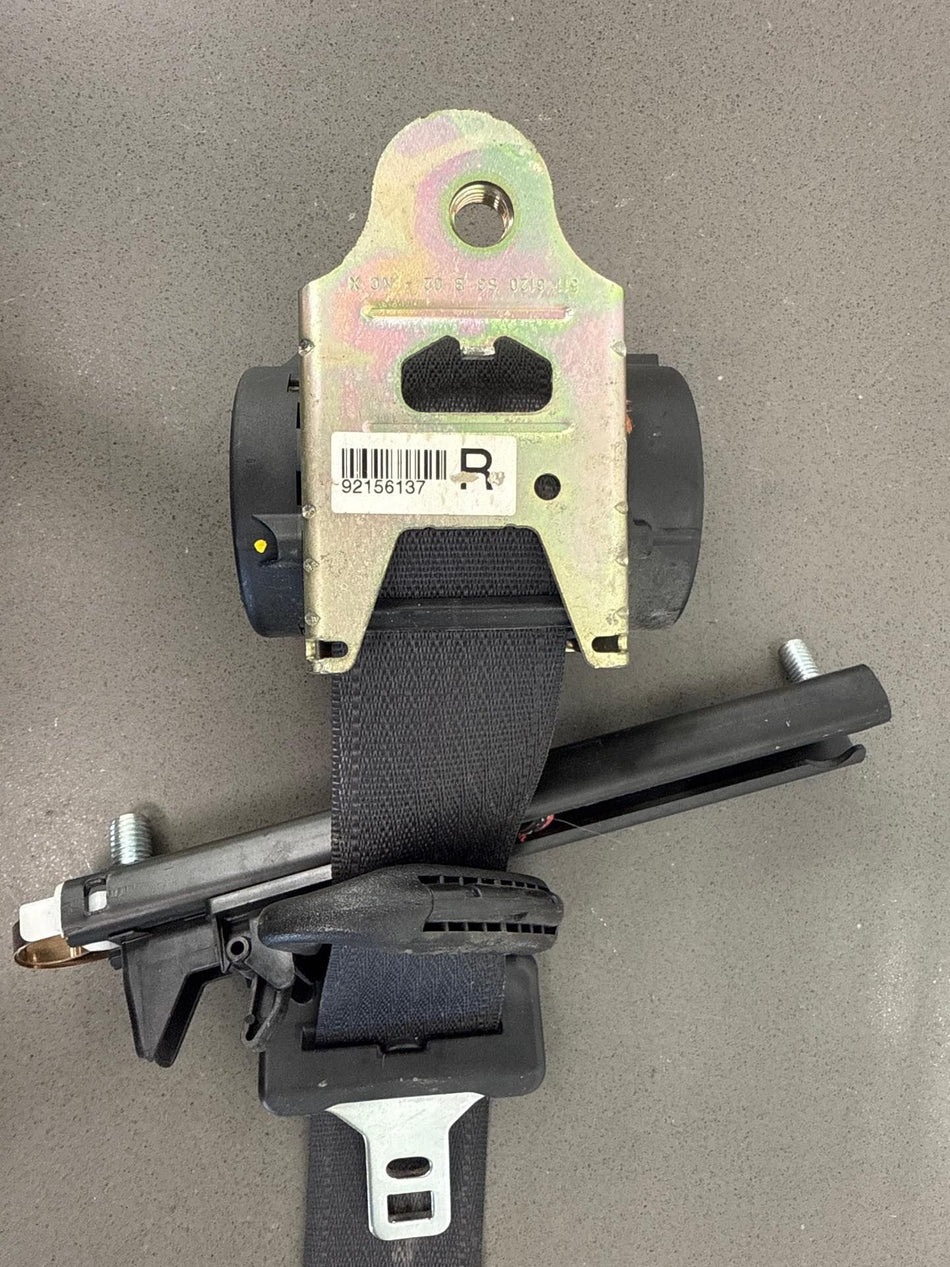 2004 Pontiac GTO- Front Seat Belt