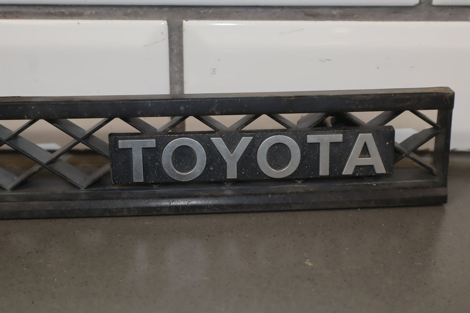 1988 Toyota Supra A70- Grille