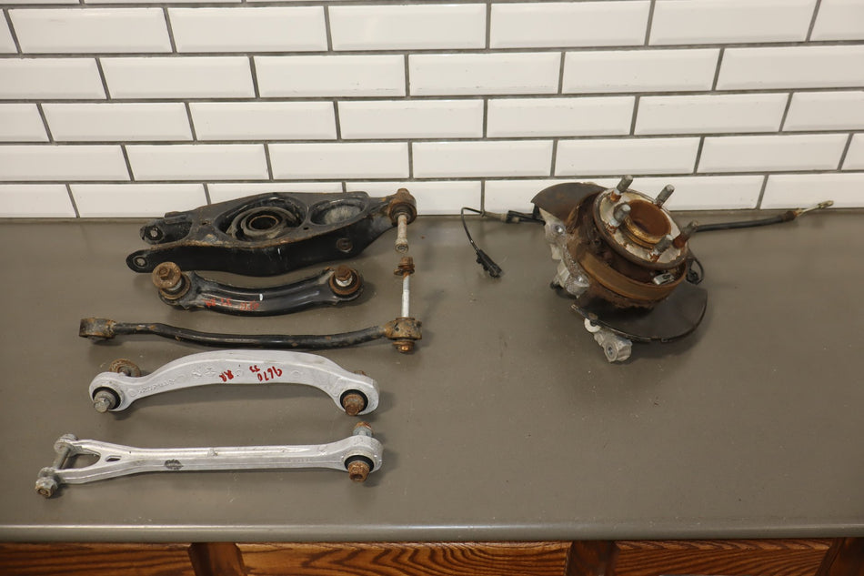 2014 Dodge Challenger Right Rear Suspension OEM