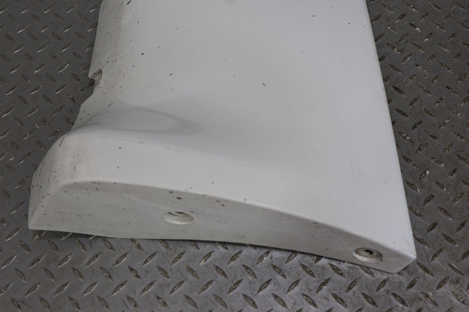 White2002 GMC Yukon Right Rear Quarter Panel Moulding White 50U