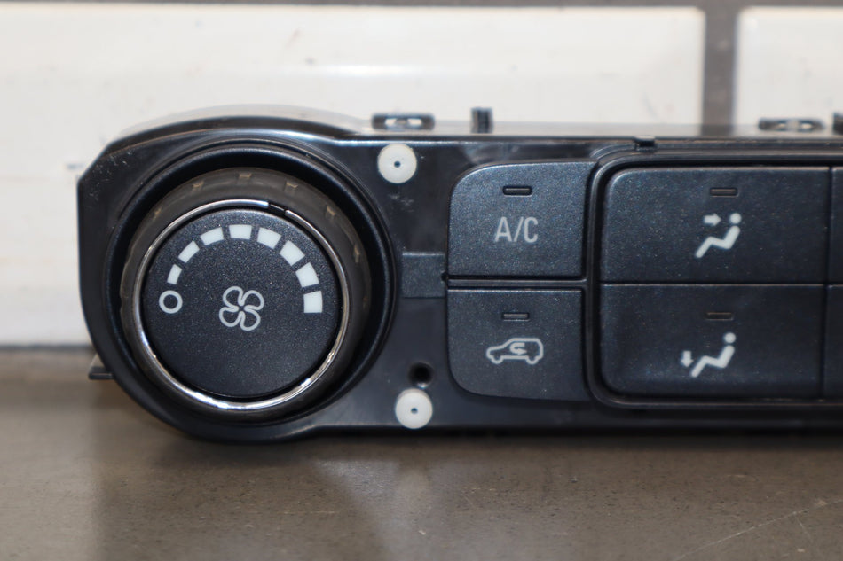 19-24 Chevy Silverado 2500HD Climate Control HVAC OEM