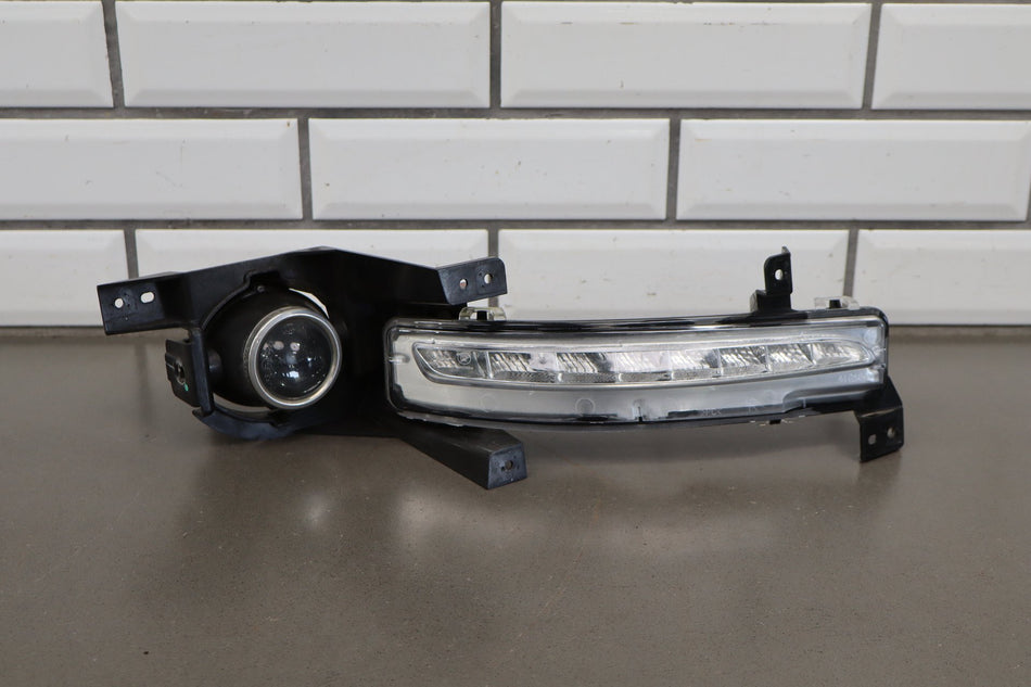 2014-16 Jeep Grand Cherokee SRT Right Fog Marker Light Assembly OEM