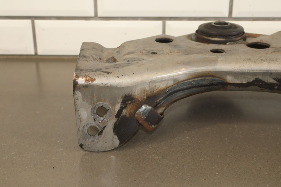 2007 Hummer H2- Transmission Crossmember