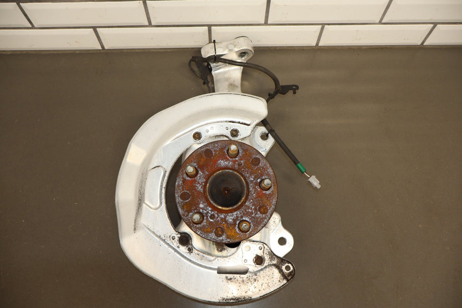 2007-17 Lexus LS460 Left RWD Front Spindle W/ Hub