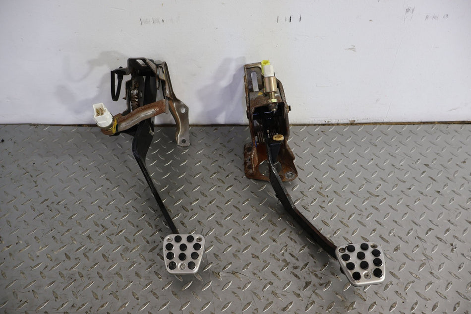 00-09 Honda S2000 Brake Clutch Pedal Assembly