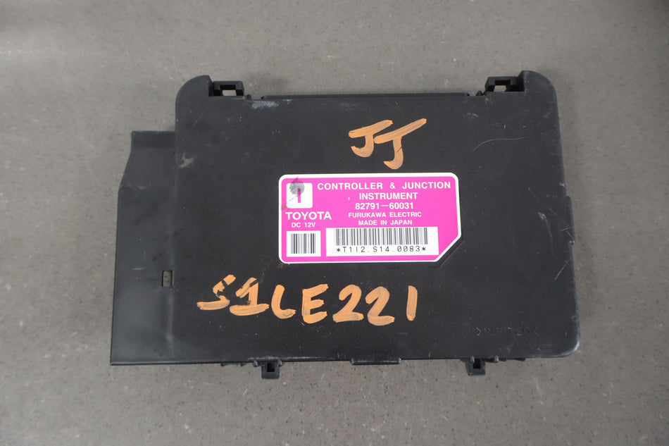 2001 Lexus LX470- Chassis Control Module