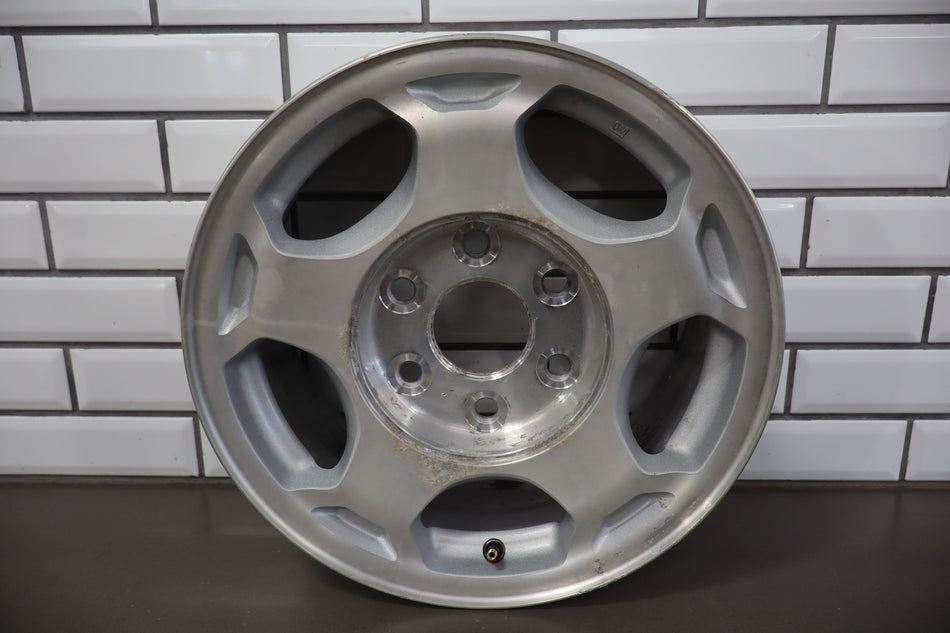 2004 Chevrolet Silverado 1500 Wheel OEM