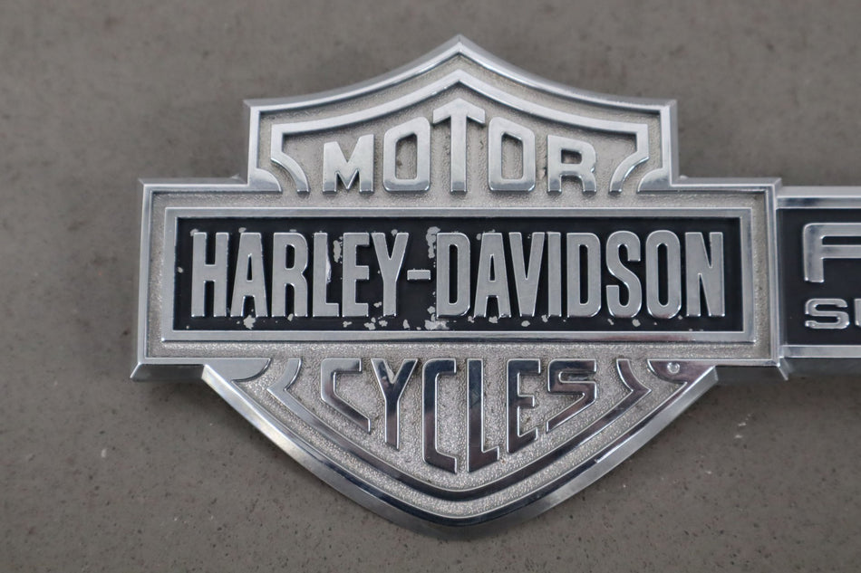 2004 Ford F-250 Super Duty- Emblem