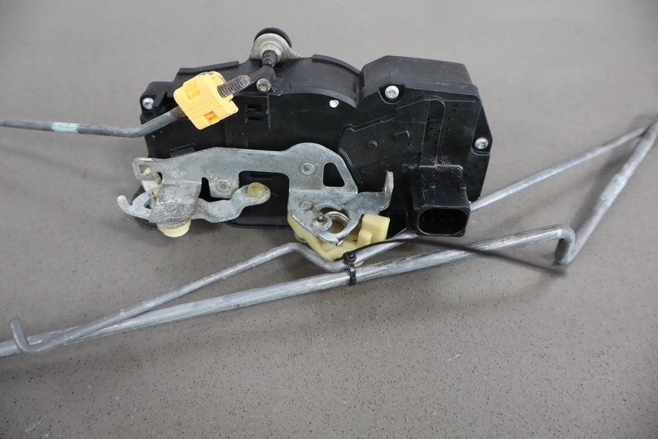 2005 Hummer H2- Right Rear Door Latch