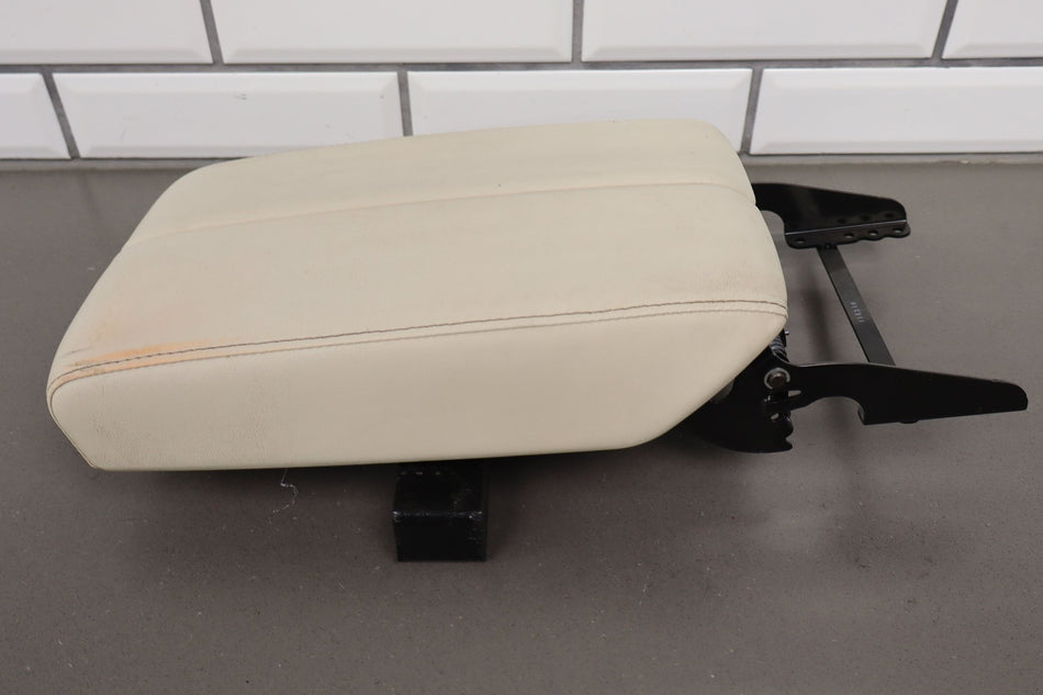 2011 Lexus GX460- Console Lid