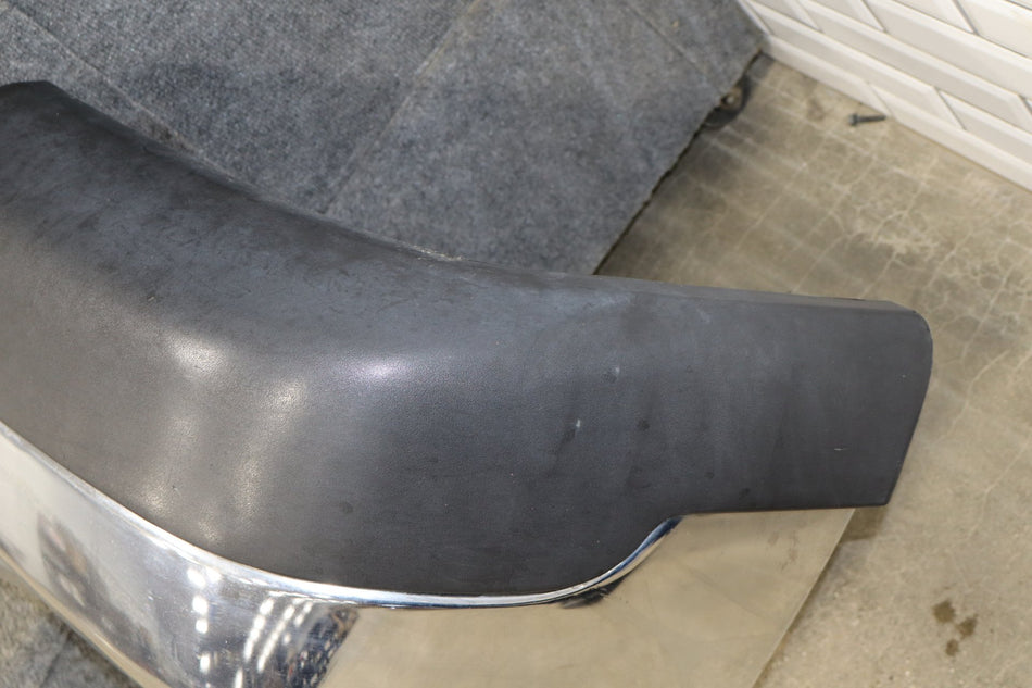 01-02 GMC Sierra 2500HD GMT800 Chrome Front Bumper Assembly OEM