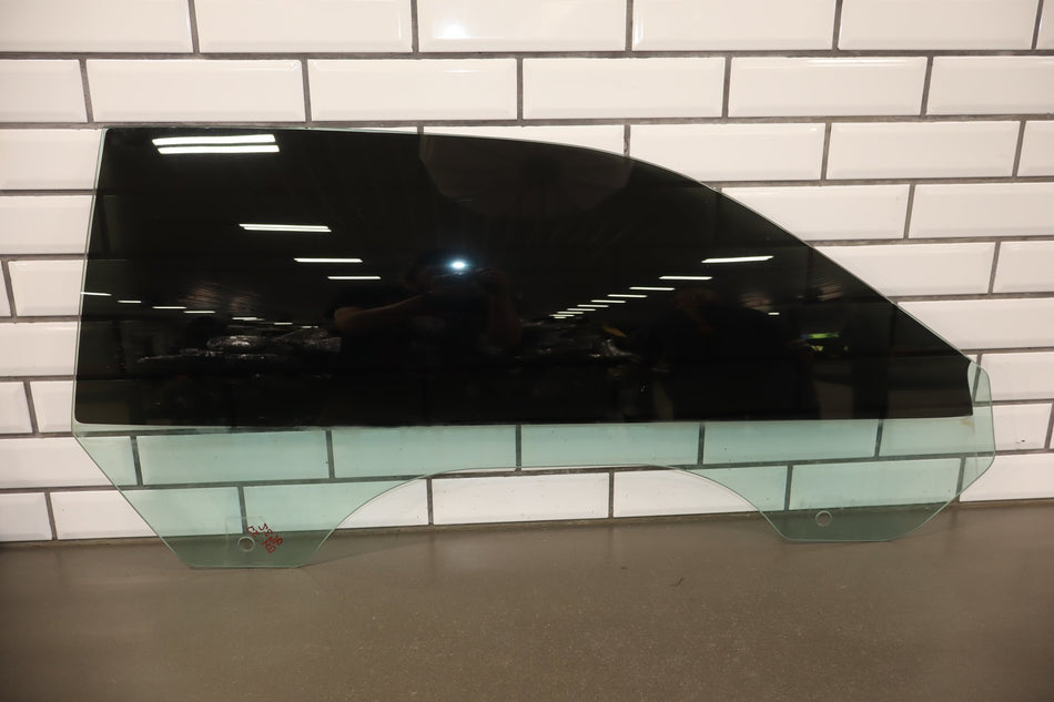 2008-2010 Dodge Challenger SRT8 Right Front Door Window