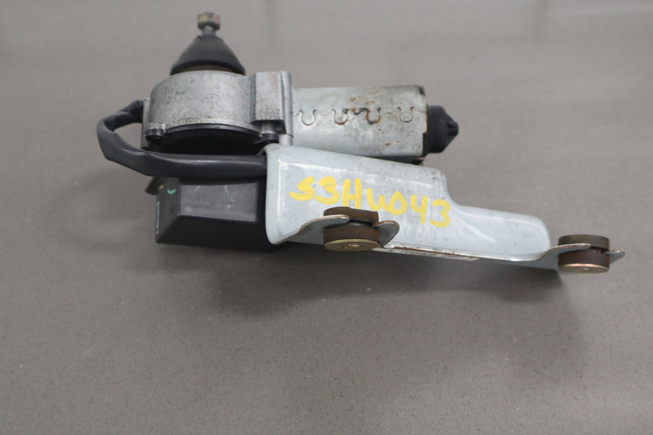 2003 Hummer H2- Rear Wiper Motor