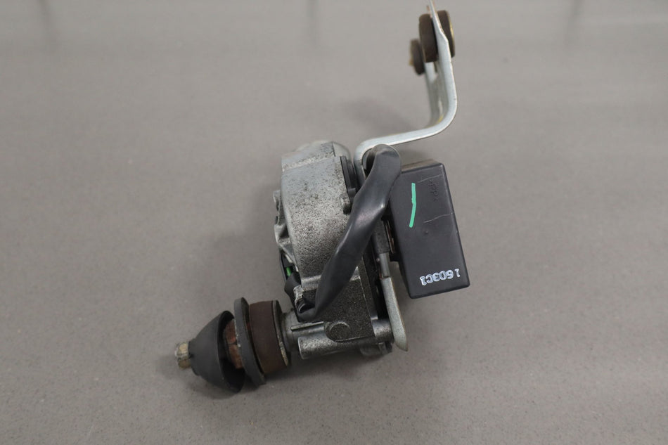 2003 Hummer H2- Rear Wiper Motor