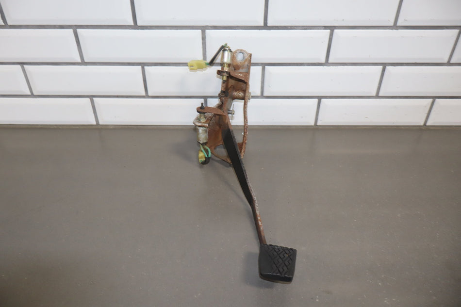 1988 Toyota Corolla GTS Manual Transmission Pedals OEM