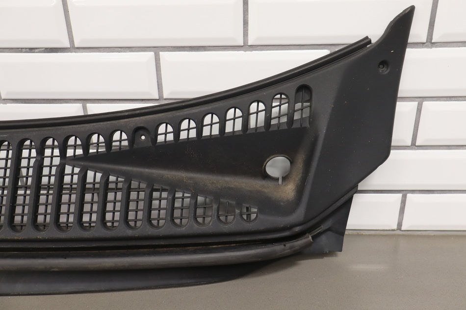 2003 Ford Excursion- Cowl Vent Panel
