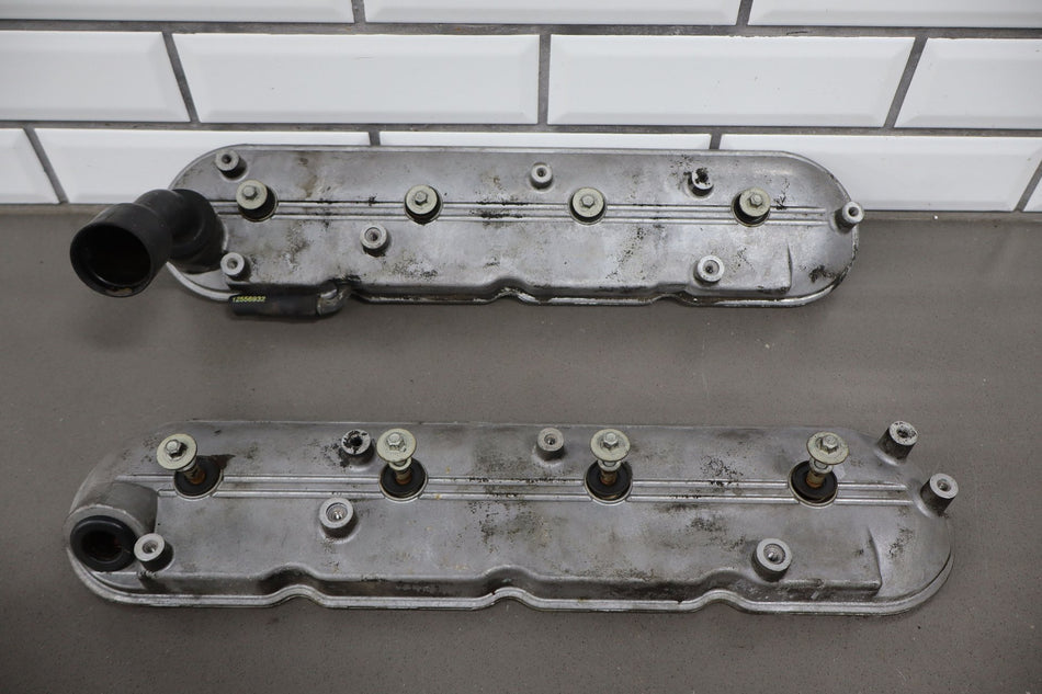 2003 Hummer H2- Valve Cover